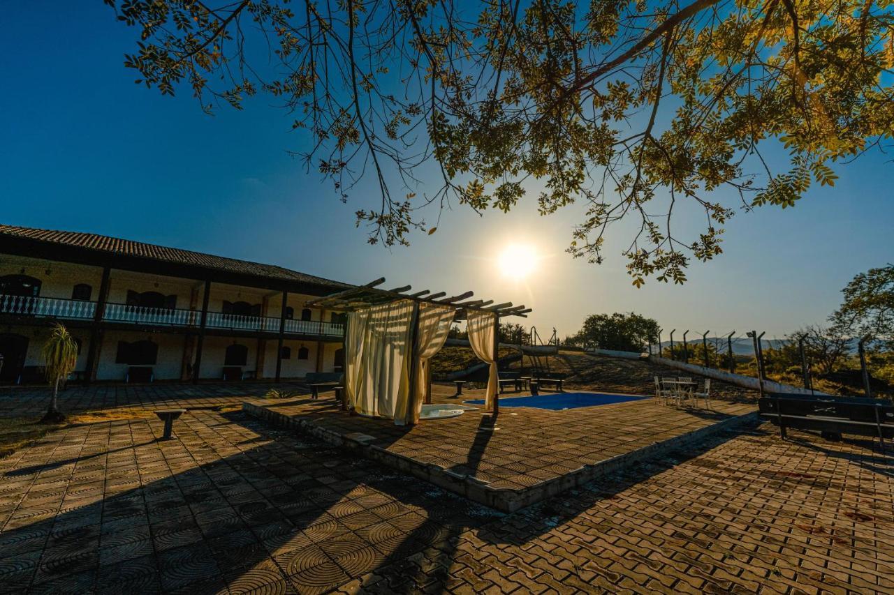 Pousada Casarao Na Serra Vargem Bonita Bagian luar foto