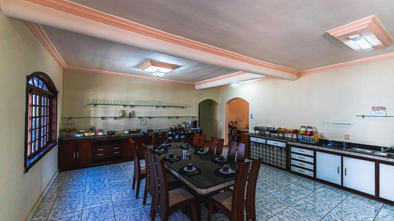 Pousada Casarao Na Serra Vargem Bonita Bagian luar foto